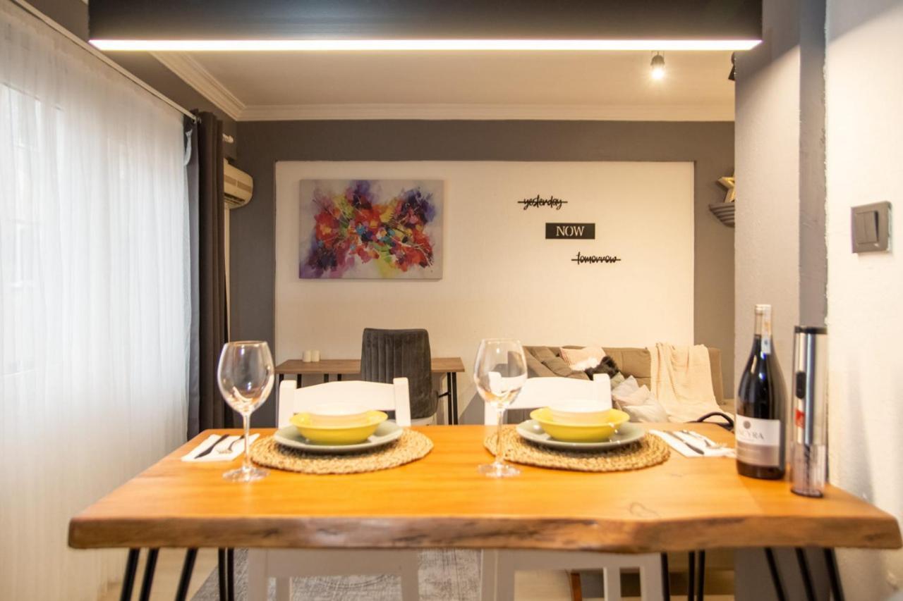 Amazing Flat Near The Coast With A Delightful Shared Terrace Close To Public Transportation In Karsiyaka Izmir Bagian luar foto