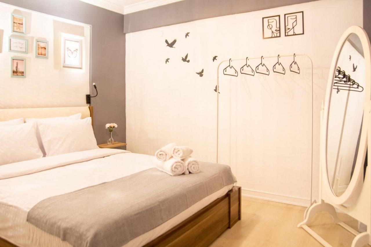 Amazing Flat Near The Coast With A Delightful Shared Terrace Close To Public Transportation In Karsiyaka Izmir Bagian luar foto